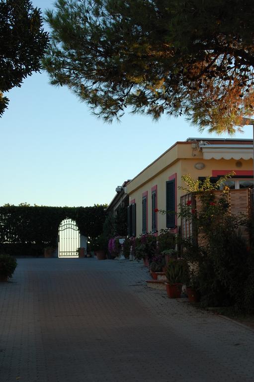 Camping Vallecrosia Exterior photo